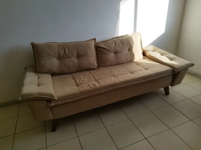Sofá 3 lugares seminovo