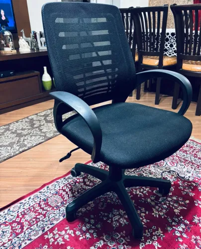 Cadeira de escritório giratória ergonômica 