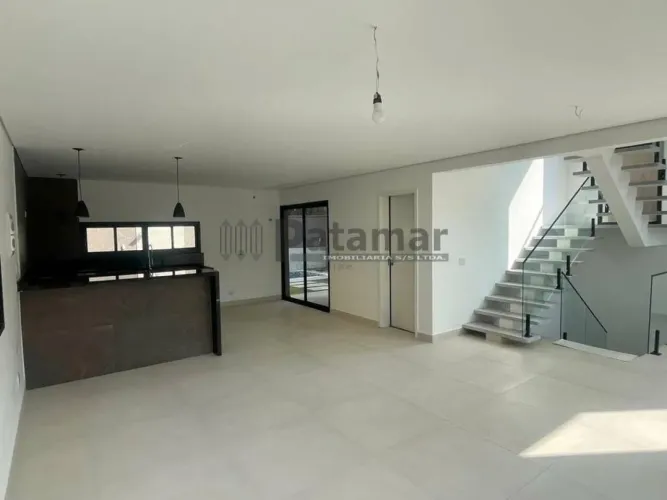 Cond. Vila Verde (Km 36 R.Tavares) - Zero Km, moderna, 3 suites , piscina!
