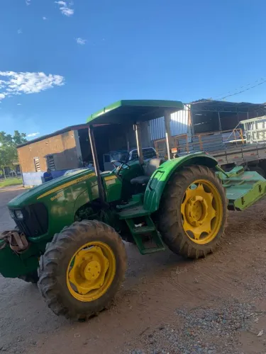 Trator John deere 5055
