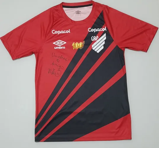 camisa autografada do Athletico Paranaense, Nikão