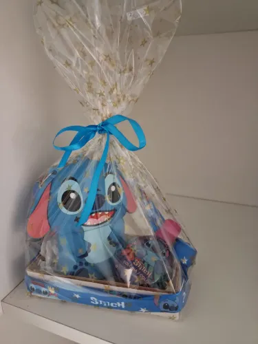 Kit presentiável com bolsa e colônia do Stitch 