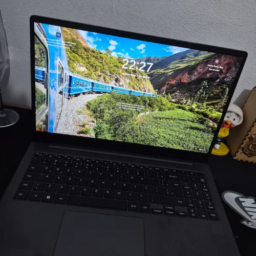 Notebook Samsung Book i7