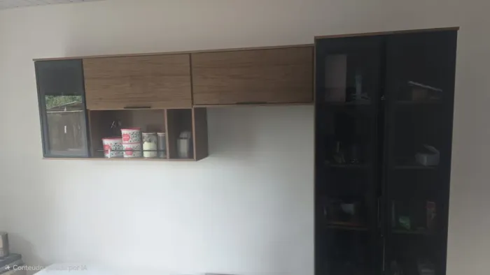 Armário juntamente com balcão e pia, estou vendendo por motivo que vou pra outro estado