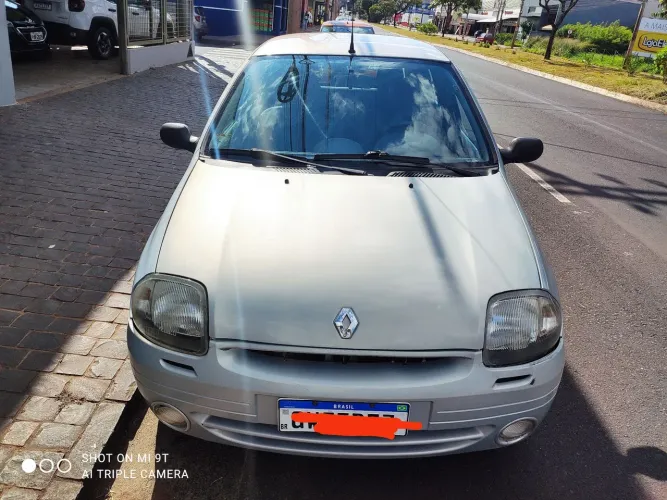 Renault Clio Rn/alize/expr./1.0 Hi-power 16V 5P 2001