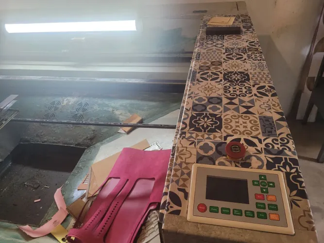 Maquina laser 1610