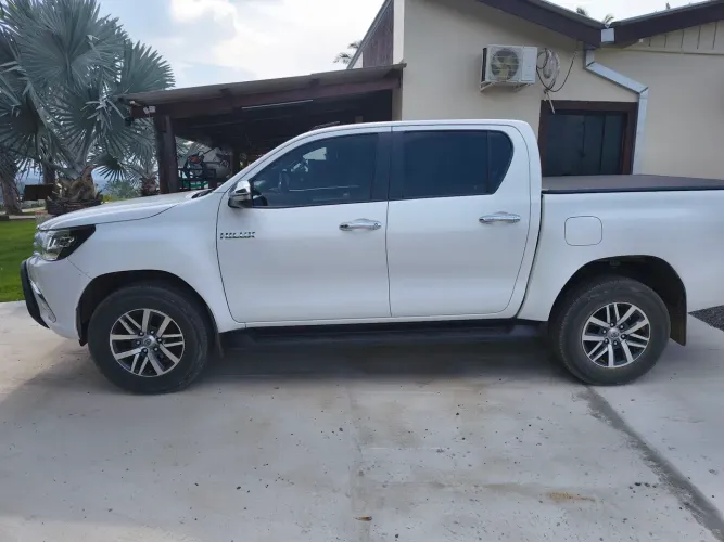 Toyota Hilux CD SRV 4X4 2.7 Flex 16V Aut. 2017