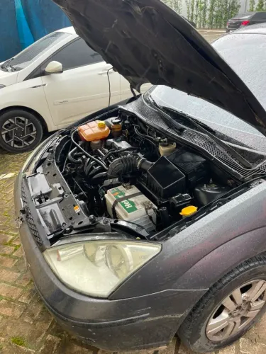 Ford Focus 1.6 S/se/se Plus Flex 8v/16v 5P 2004