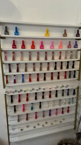 Móveis e acessórios manicure