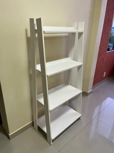 Estante para itens diversos