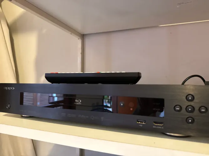Byu-Ray Disc Player BDP-103 com controle