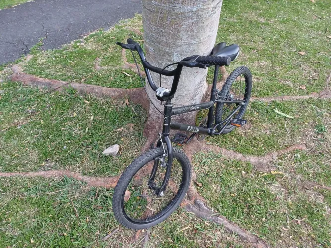 Bicicleta CALOI infantil aro 20