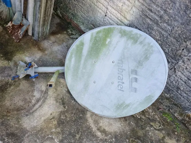 Antena parabólica EMBRATEL
