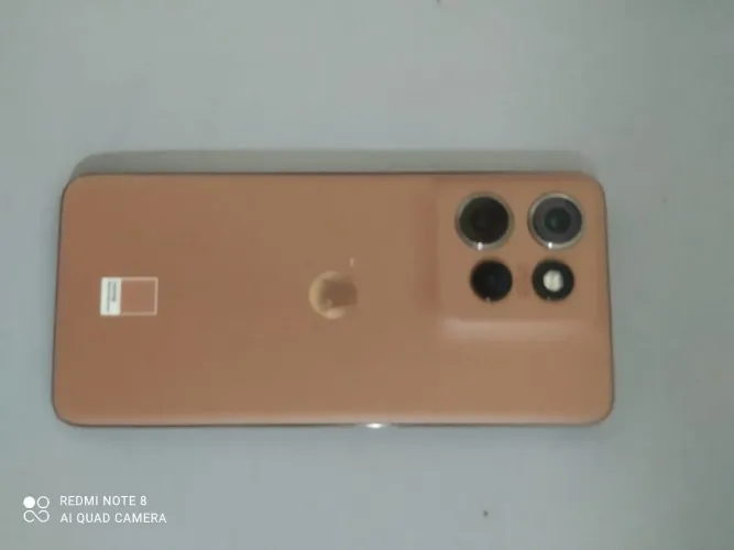 Motorola Edge 50 neo zero novo
