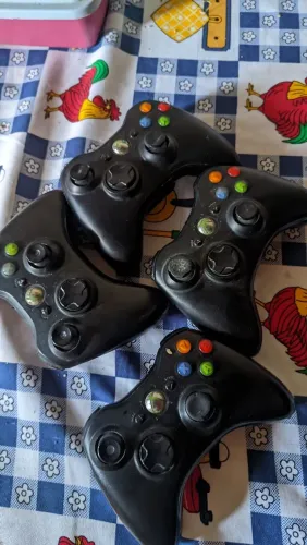 Controle e jogos de X360 original
