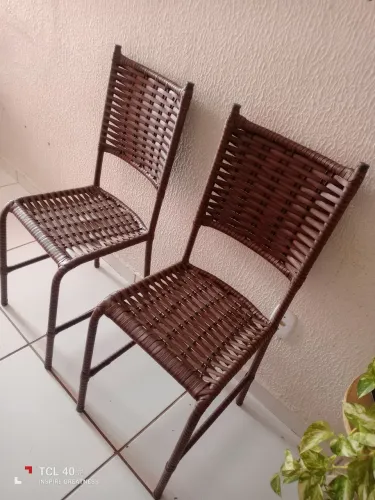Cadeiras em fibras