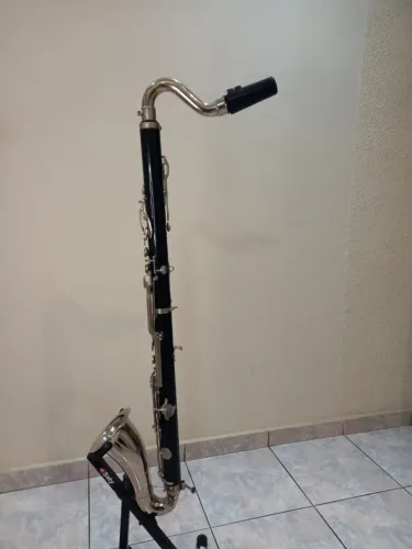 Clarone baixo Si b