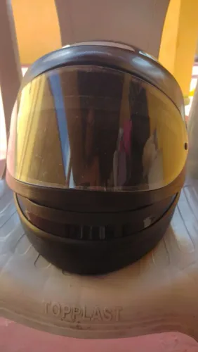 CAPACETE