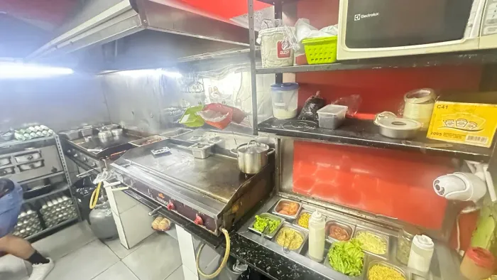Vaga Chapista de hamburgueria e Aux. Coxinha