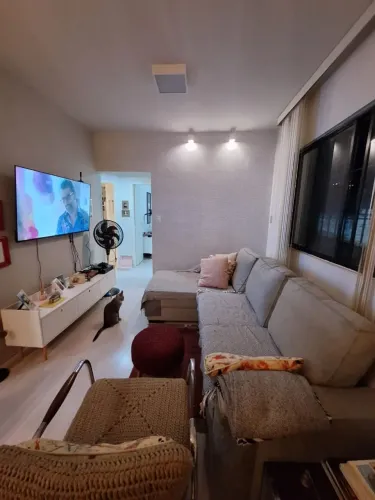Alugo apartamento mobiliado em ótima localização!