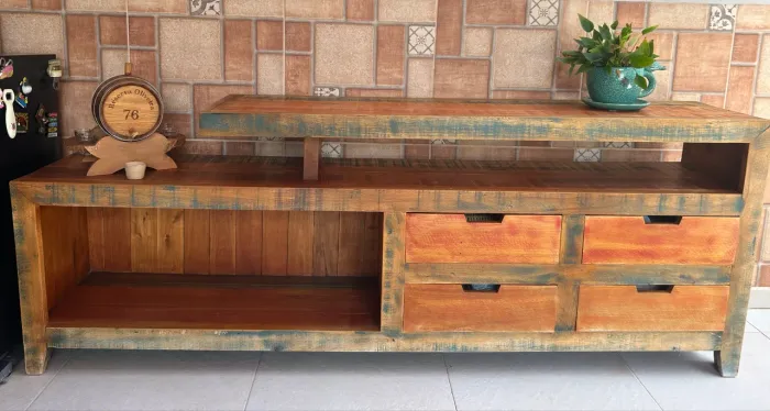 Móvel madeira maciça 