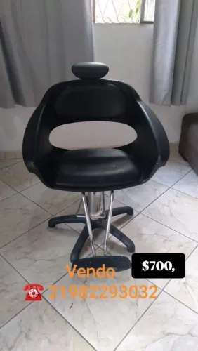 Cadeira para salão de beleza . Cadeira de cabeleireiro DOMPEL HIDRÁULICA.  