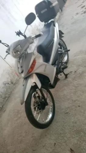 Yamaha cripton vendo/troco 