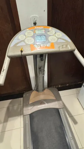 Esteira Athletic Advanced 410EE