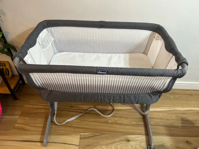 Berço Chicco Next2 me Dream acoplado