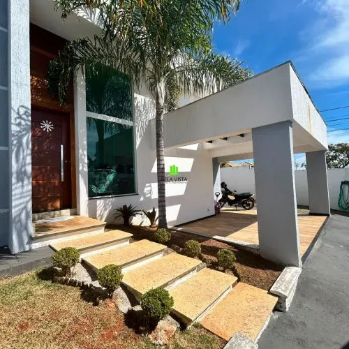 Casa com Piscina e Área Gourmet - Conforto e Excelente Localização