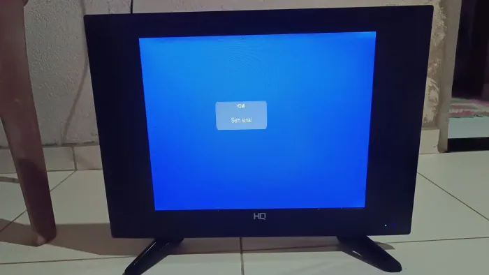 TV LED HQ 17" Modelo HQ17 Bivolt HDMI USB VGA/ IDEAL PARA USO DE TV E MONITOR