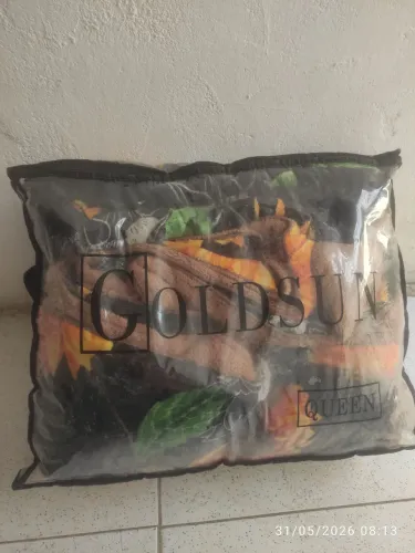 Vendo edredom goldsun Queen tipo coberto de frio ZAP para contato *