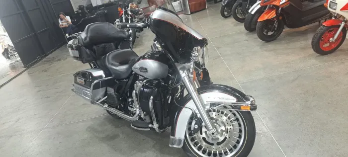HD Ultra Classic 6000km impecável nova.