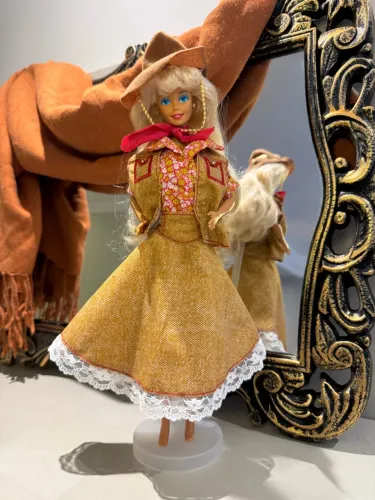 Barbie Australian (Dolls of the World Collection) 1992