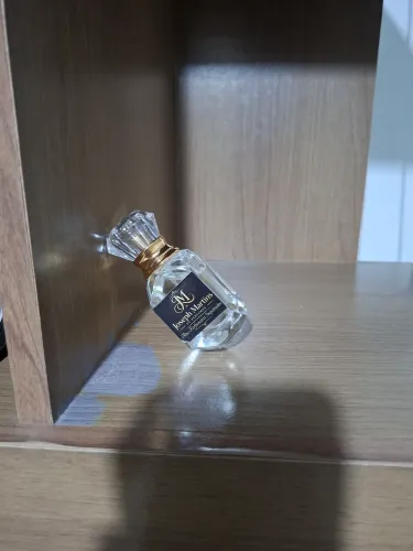 Perfumes importados LE HERITAGE