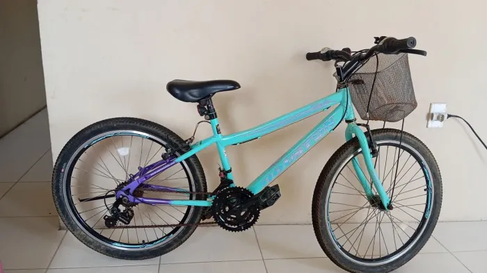 Vende-se bicicleta aro 24 ou troca por uma aro 29