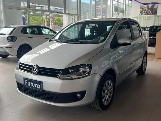 Volkswagen Fox 1.0 MI Total Flex 8V 5P 2014