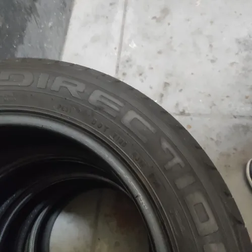 Urgente Pneu Goodyear 185 60 R15