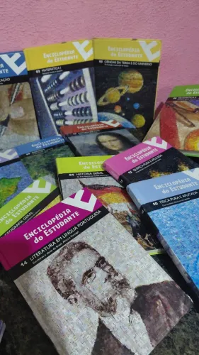 Enciclopédia do Estudante, 16 livros