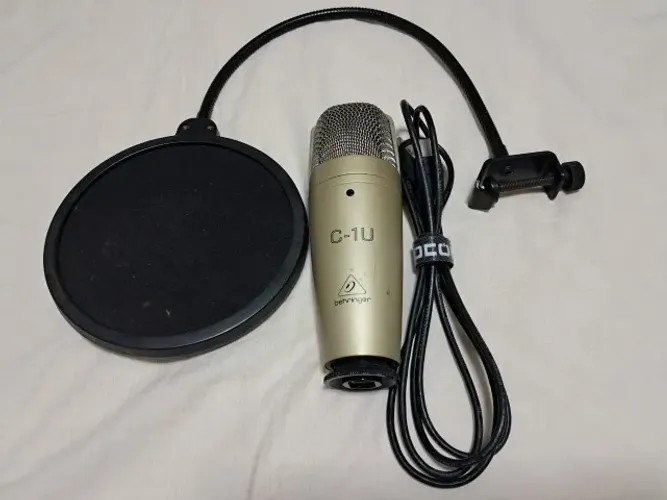 Microfone Condensador Behringer C-1U