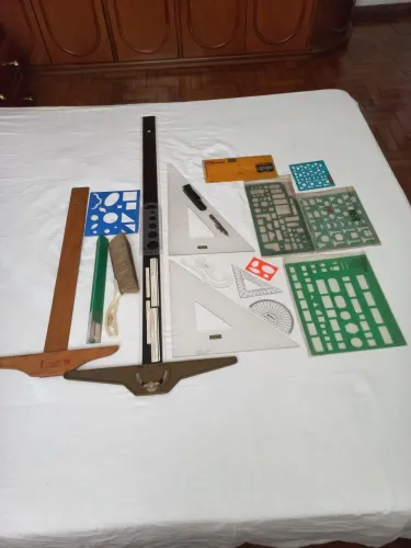 Acessórios para desenho técnico