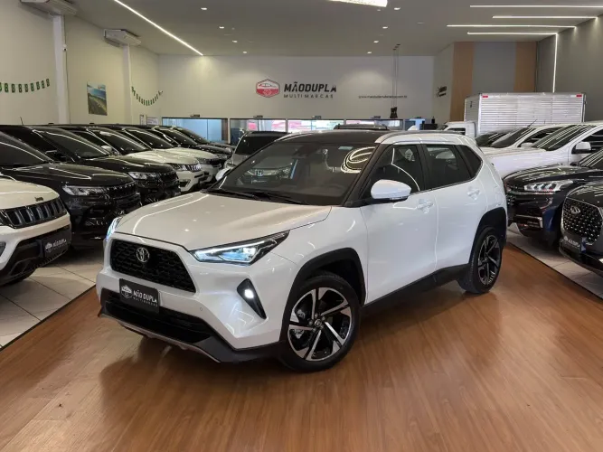 Toyota Yaris Cross XRE 1.5 16V 5p Aut. (Híbrido) 2026