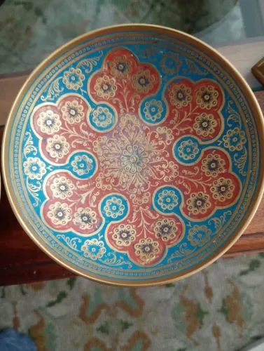 Tigela prato 20cm latão maciço vintage com esmalte azul e vermelho, floral feito em China