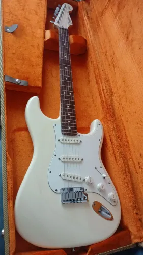 Guitarra fender Jeff Beck made usa 