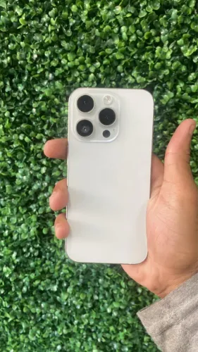 iPhone 15 pro 256gb 