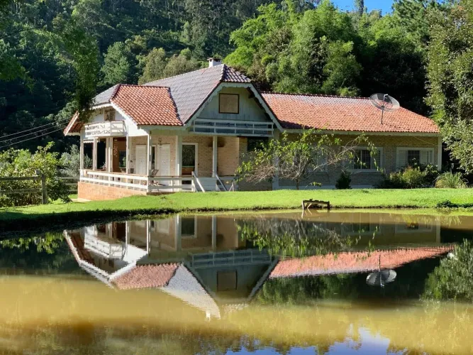Excelente investimento em Delfim Moreira-Mg, Fazenda com 83 hectares