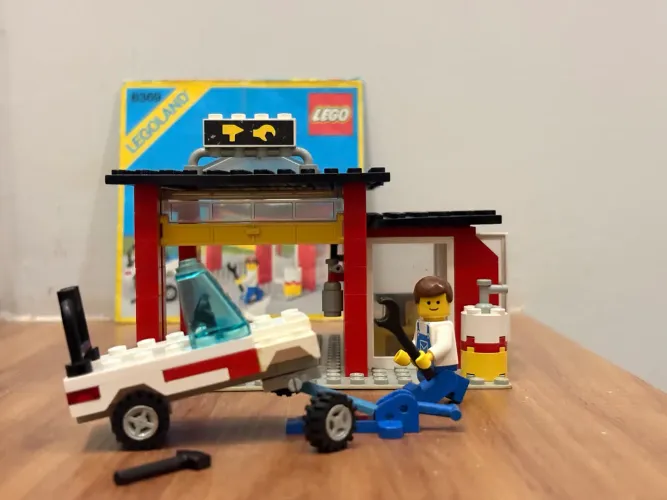 LEGO 6369 Auto Workshop - Anos 80