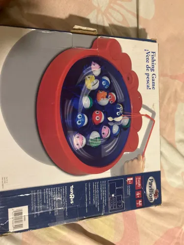 O nome do brinquedo é fishing game ¡ vete de pesca!?