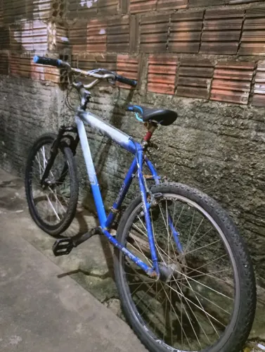Bicicleta aro 26 com marchas