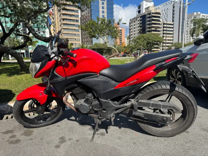 Vende-se CB 300R (Abaixo da tabela Fipe)